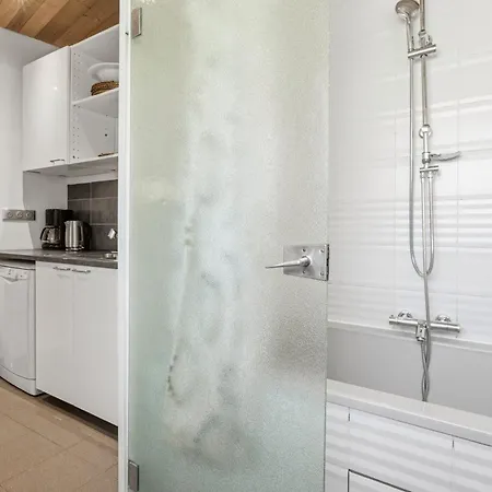 Gaillands North Appartement *
